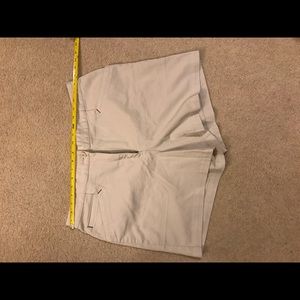 New khaki shorts
